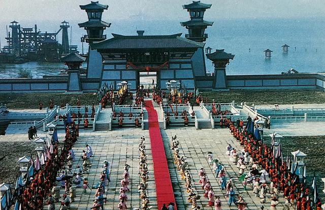 给过去30年“最好的历史剧”排个名，康熙王朝垫底，三国演义第二