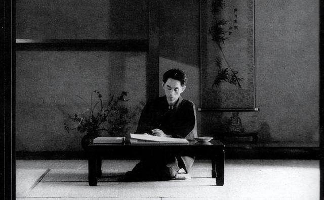 川端康成《千只鹤》：无常和死亡，是世间最大的公平