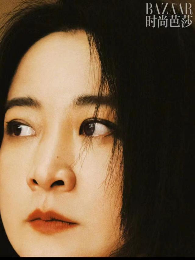 贾玲瘦了100斤后美呆了，时尚芭莎三月刊，贾玲YOLO