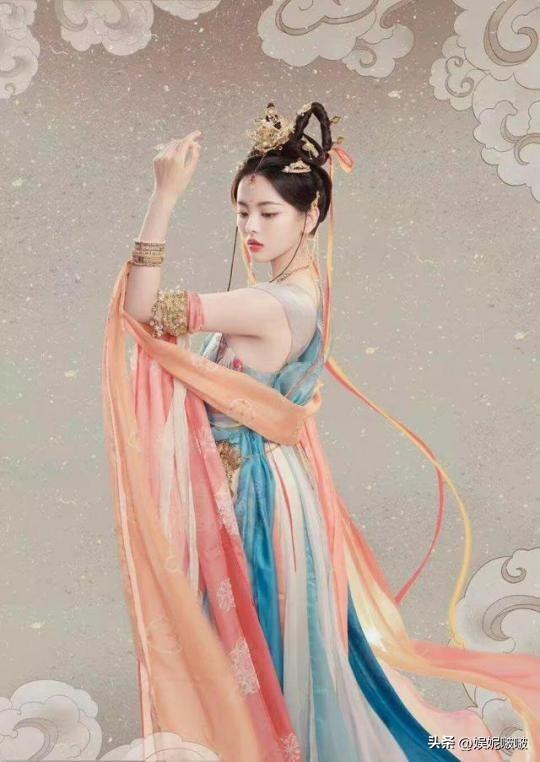 同样是“敦煌风”造型，几位女明星放一起对比，颜值差距一目了然