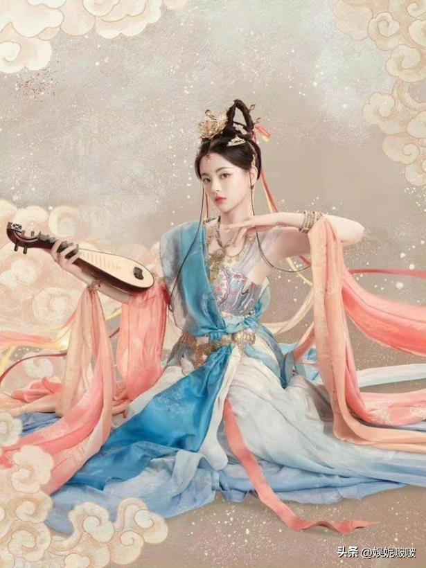同样是“敦煌风”造型，几位女明星放一起对比，颜值差距一目了然