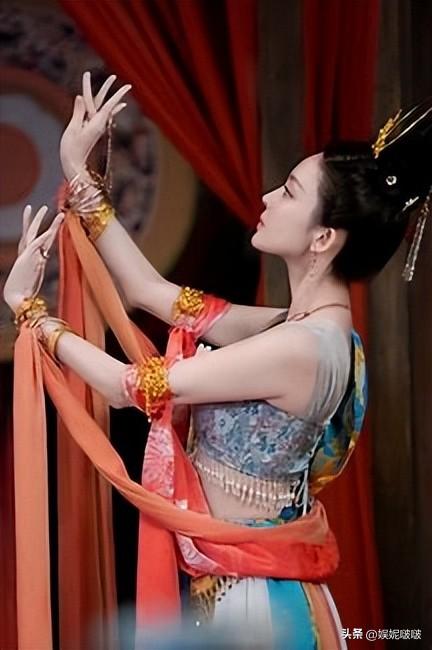 同样是“敦煌风”造型，几位女明星放一起对比，颜值差距一目了然